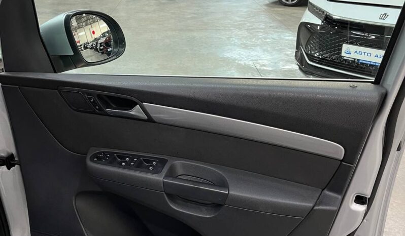 Volkswagen Sharan, 2011 full