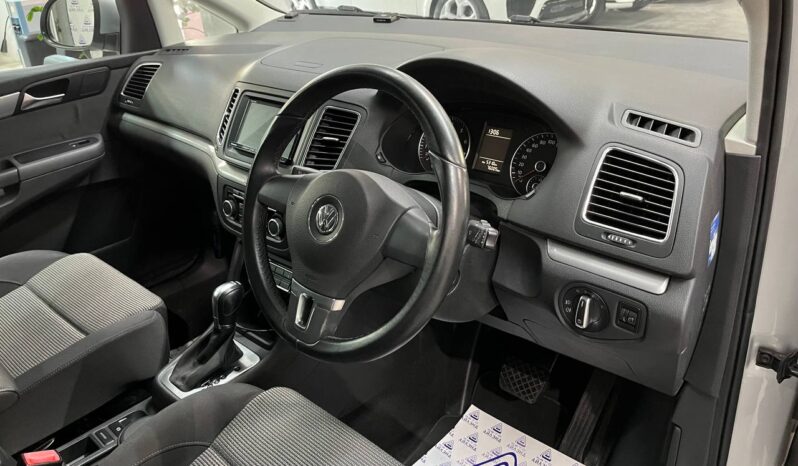 Volkswagen Sharan, 2011 full