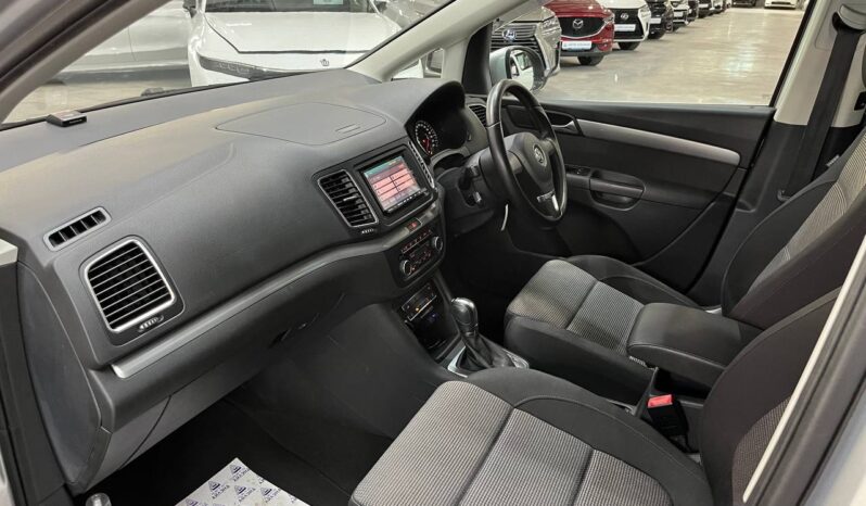 Volkswagen Sharan, 2011 full