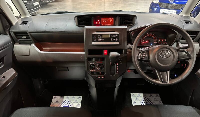 Toyota Roomy, 2018 full