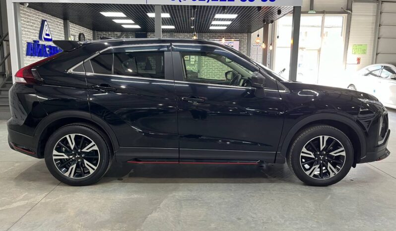 Mitsubishi Eclipse Cross, 2021 full